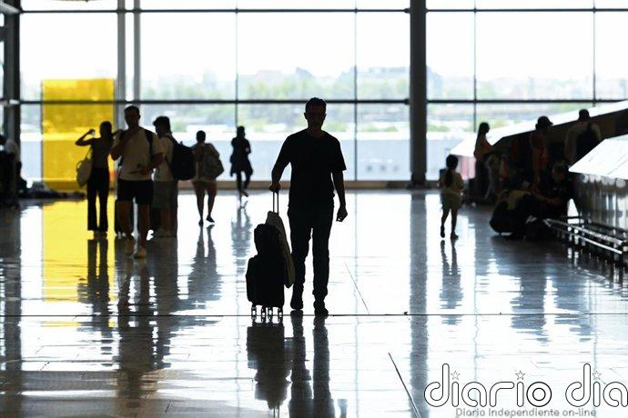 Más de mil viajeros procedentes de Italia han tenido que identificarse desde la activación de controles en España