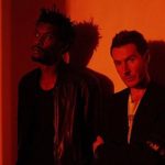 Massive Attack, detenida en Singapur tras ondear una bandera de Palestina en su concierto