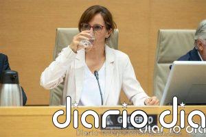 Mónica García niega que los migrantes llegados a Ceuta traigan enfermedades y apunta al hacinamiento
