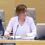 Mónica García niega un colapso sanitario en Ceuta y rechaza vincular migración y enfermedad