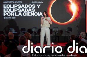 Morant anima a disfrutar de la ciencia con el eclipse "en momentos complicados de tanto negacionismo"