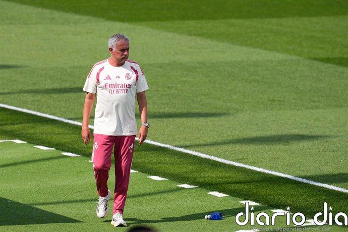 Mourinho: "Soy menos emocional y más controlado"