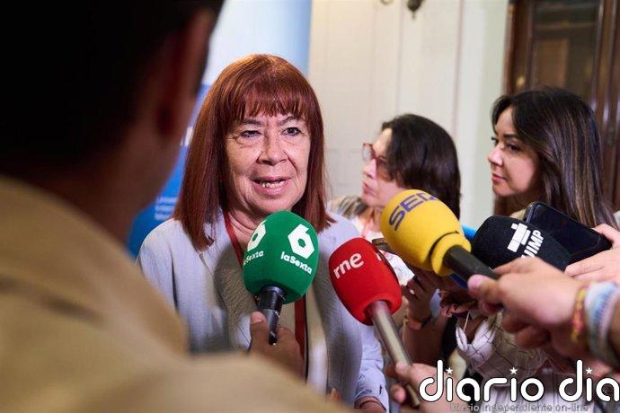 Narbona ve "compatibles" las versiones de Maslaska y Robles sobre los informes del CNI sobre Ceuta