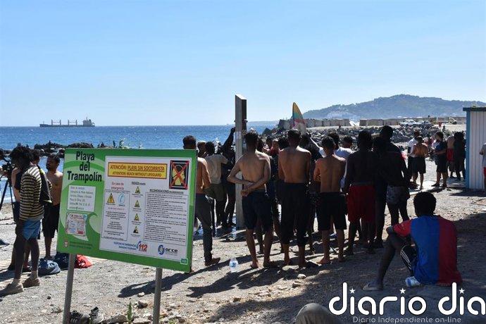 ONG exigen por carta al Gobierno la "atención inmediata" y "pronta identificación" de los menores llegados a Ceuta