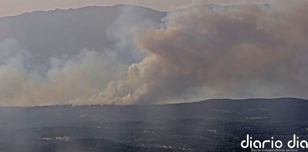 Ordenan evacuar una urbanización en La Adrada (Ávila) por una reactivación en Burgohondo