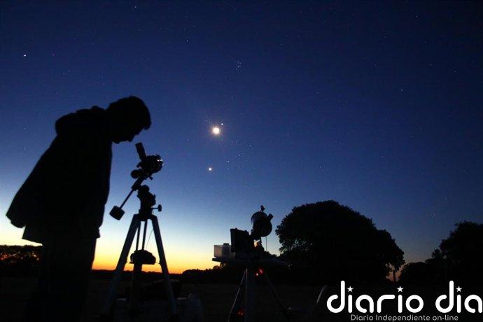 Óscar, cazador de eclipses: "Después de ver 12 eclipses me sigo emocionando y llorando. Es una experiencia única"