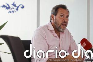 Óscar Puente culpa a la CNMC de permitir que Iryo y Ouigo "parasiten" la infraestructura industrial de Renfe