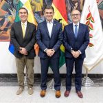 Paz hace a Aramayo (Exteriores) ministro de Presidencia y vuelve a recortar el Gobierno hasta las doce carteras