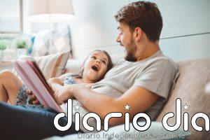 Pediatras recomiendan explicar a los niños cómo ver el eclipse solar para evitar riesgos