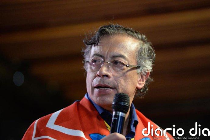 Petro solicita permiso al Congreso para salir del país durante un año