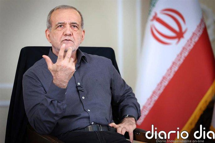 Pezeshkian reconoce una "muy difícil" comunicación con Mojtaba Jamenei