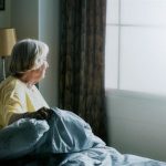 ¿Por qué aumenta la depresión en la vejez? Este factor común con el Alzheimer tiene la respuesta