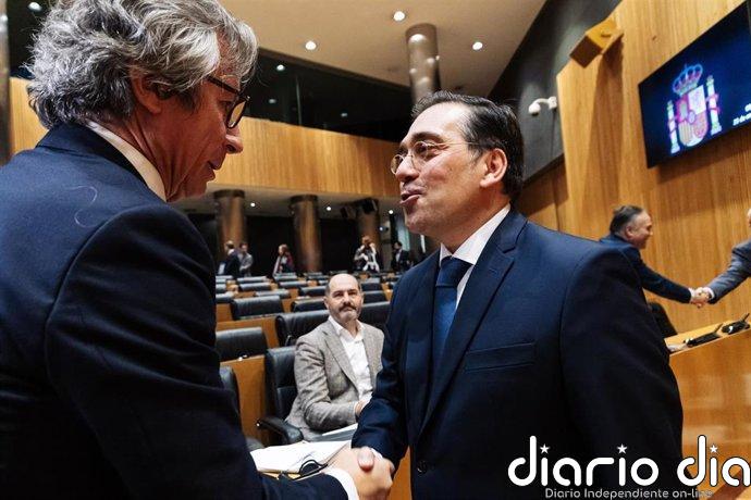 PP reprocha a Albares que explique la crisis de Ceuta por "bulos en redes" y Vox le acusa de "colaborar con la invasión"