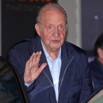 Primicia. El Rey Juan Carlos, devastado, despide a su íntimo amigo Josep Cusí en Barcelona