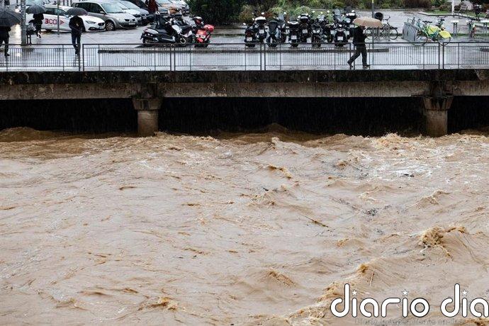 Protecció Civil activa la alerta por inundaciones en Girona y Barcelona para el martes por la tarde
