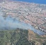 Protección Civil envía otro Es-alert para reiterar la orden de confinar por el incendio de Barcelona