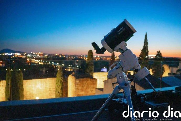 Recomendaciones oficiales para el eclipse: Gafas certificadas, no usar cámaras sin filtro o controlar a las mascotas