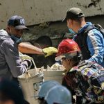 Rescatan con vida en Pereira, en el oeste de Colombia, a una mujer de 32 años tras siete horas de búsqueda