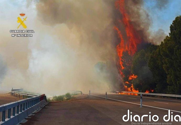 Restablecida la circulación en el tramo de la AP-2, a la altura de Osera de Ebro (Zaragoza), cortado por incendios