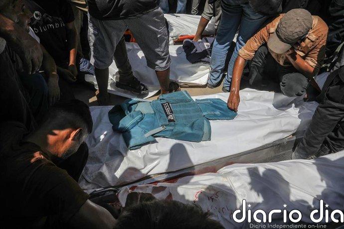 Reuters y AP piden explicaciones a Israel por el ataque que mató a cinco periodistas en un hospital de Gaza