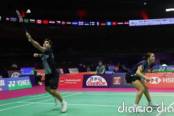 Rubén García y Lucía Rodríguez se despiden del Mundial de bádminton en dieciseisavos