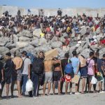 Saiz evita dar cifras sobre los migrantes en Ceuta y defiende las plazas de acogida: "No son un almacén de personas"