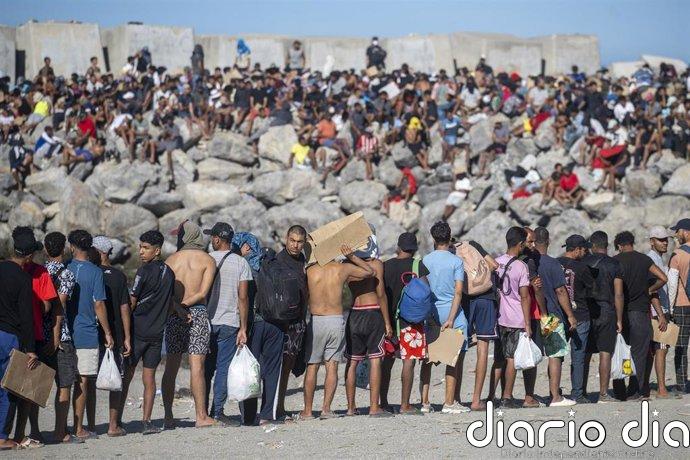 Saiz evita dar cifras sobre los migrantes en Ceuta y defiende las plazas de acogida: "No son un almacén de personas"
