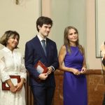Sonsoles Ónega, emocionada y orgullosa en el homenaje póstumo a su padre en Lugo