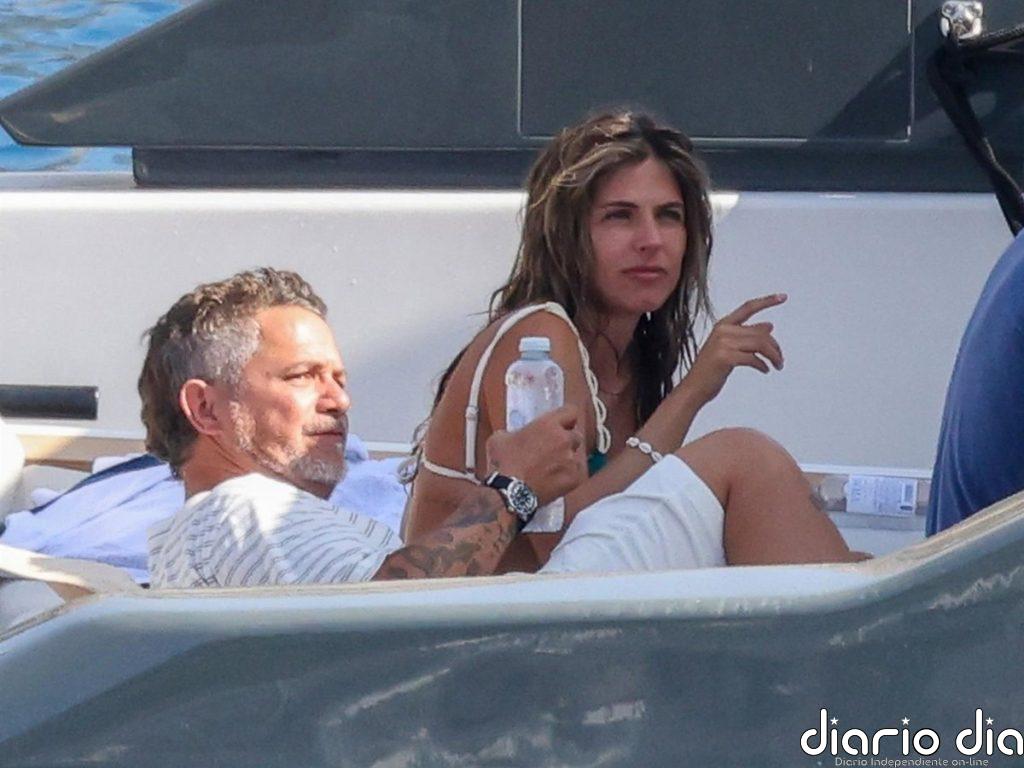 Stephanie Cayo se pronuncia por primera vez sobre los rumores de embarazo tras su foto con Alejandro Sanz