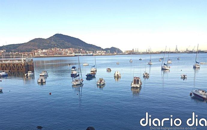Temperaturas altas, con máximas que podrán superar los 30 grados este lunes en Euskadi