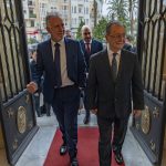 Torres y Vivas acuerdan ubicar a los migrantes en espacios designados "desde el consenso" en Ceuta