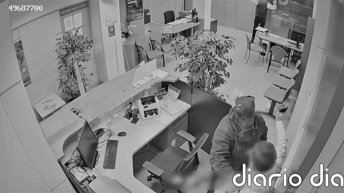 Tres detenidos tras robar más de 120.000 euros en dos sucursales bancarias en Valencia