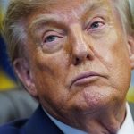 Trump afirma que aumentará al 50% los aranceles sobre automóviles y otros productos canadienses