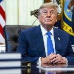 Trump asegura que "muy pronto" declarará el estrecho de Ormuz territorio de EEUU