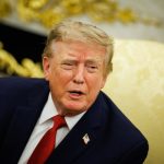Trump publica una imagen en la que declara el estrecho de Ormuz como "nuevo territorio" de EEUU