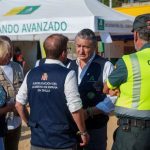 Un "cambio de patrón" en el viento abre "una oportunidad" para contener el avance incendio de Niebla (Huelva)