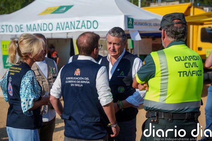 Un "cambio de patrón" en el viento abre "una oportunidad" para contener el avance incendio de Niebla (Huelva)