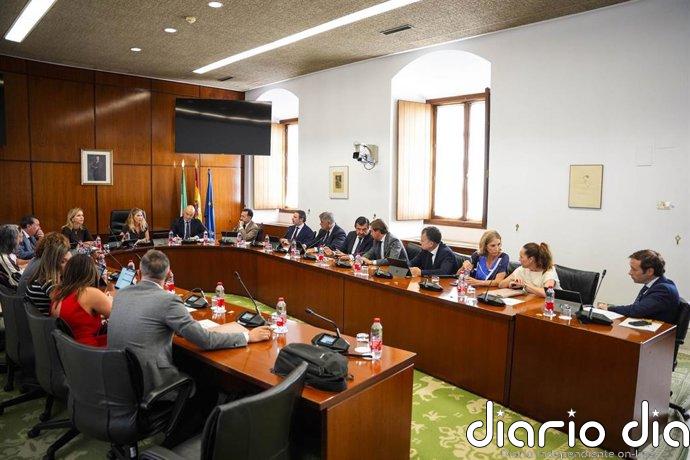 Un ciudadano pide al Parlamento andaluz que diseñe un protocolo sobre el uso de obras de arte por administraciones