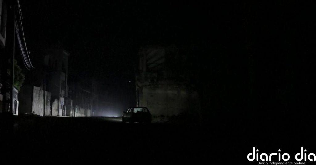 Un colapso en la red eléctrica deja sin luz a Cuba