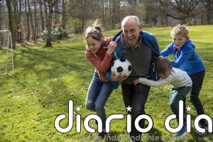 Un estudio identifica los tres factores que pueden añadir hasta 13 años de vida sin demencia