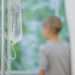 Un estudio revela los factores ocultos que impulsan el cáncer infantil más agresivo