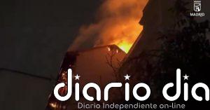 Un incendio en un ático de Chamberí obliga a desalojar dos edificios