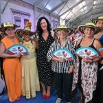 Un millar de mujeres participan en el tradicional Homenaje a la Mujer de la Feria de Almería