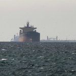 Un proyectil impacta contra un buque en Ormuz y deja al menos una víctima frente a las costas de Omán