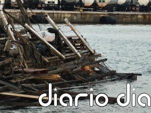 Una batea clochinera se hunde y otra sufre daños en un incidente con un buque en el puerto de Valencia