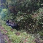 Una conductora de 41 años sale ilesa tras volcar con su turismo en Castrillón