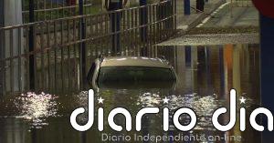 Una fuerte granizada deja calles inundadas, árboles caídos y decenas de daños en Tarragona
