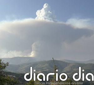 Unas 700 personas siguen evacuadas por el incendio de Pinofranqueado que ha arrasado 1.600 hectáreas