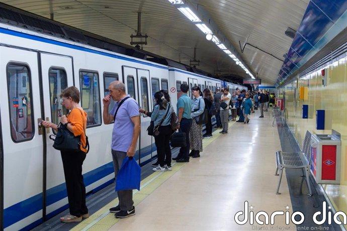 Usuarios de Metro de Madrid crean una web para denunciar el "infierno" en vagones por el calor, especialmente en la L1