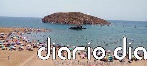 Vecinos y ecologistas exigen un control urgente ante fondeos ilegales y fiestas en La Isla de Mazarrón